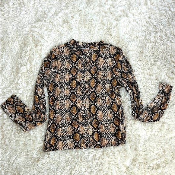 Love Streak Tops - Snake Print Long Sleeve Top